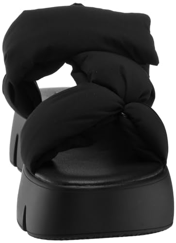 Minimalist Black Steve Madden Xandra Sandal