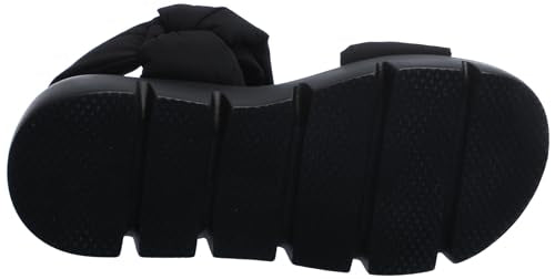 Minimalist Black Steve Madden Xandra Sandal
