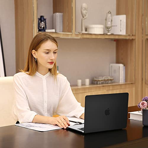 Minimalist Black MacBook Air 13.6 inch Case