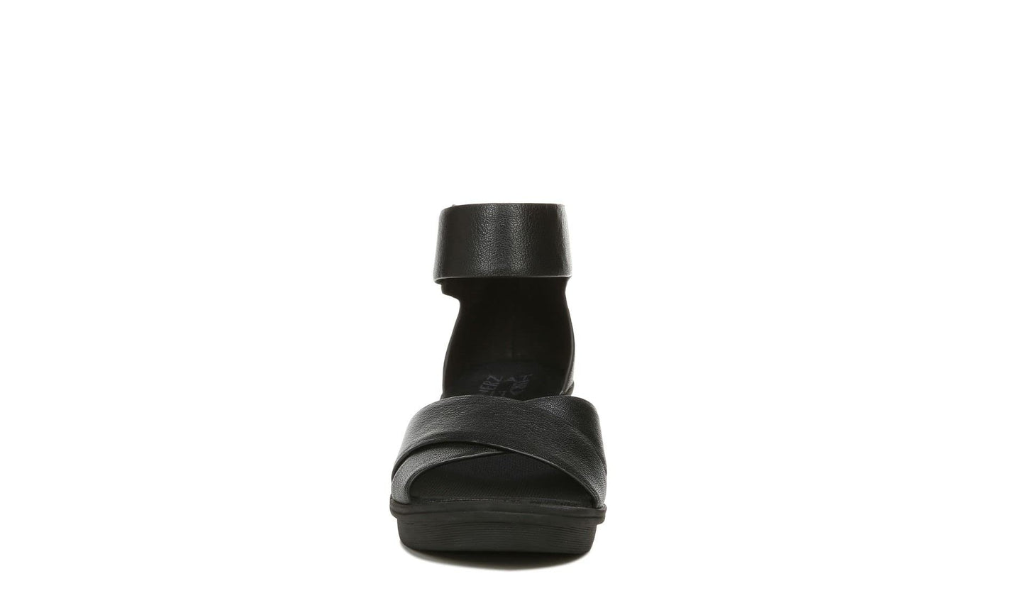 Minimalist Black Naturalizer Women's Riviera Sandal, Leather, 8.5 Wide