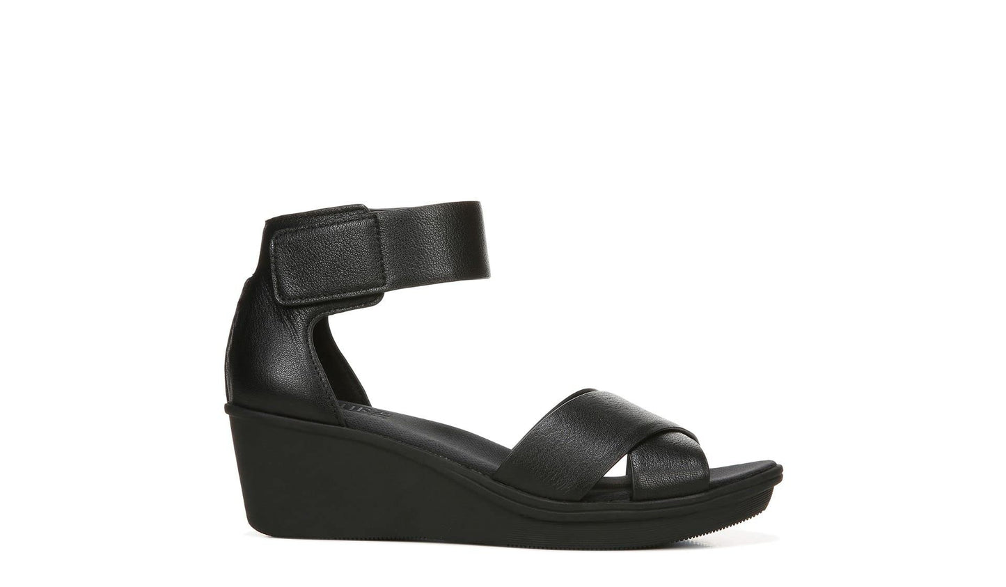 Minimalist Black Naturalizer Women's Riviera Sandal, Leather, 8.5 Wide
