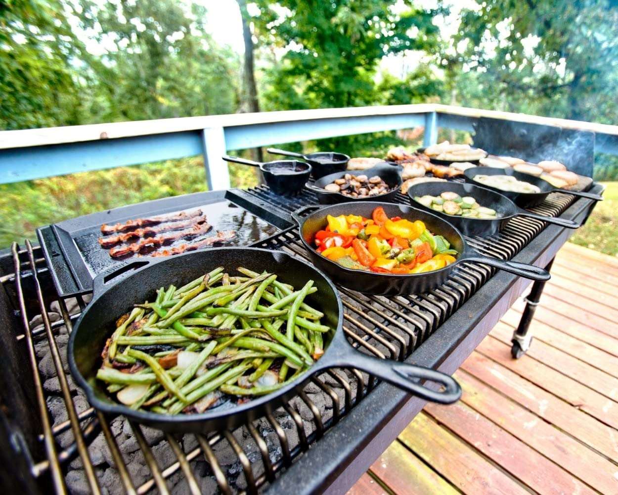 Minimalist Black 10.25" Pre-Seasoned Cast Iron Skillet Original Cookware