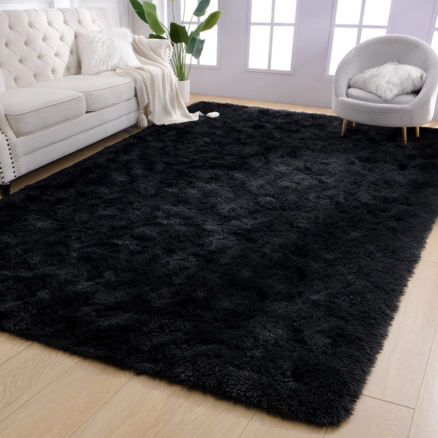 Minimalist Black Plush 3'x5' Indoor Rug