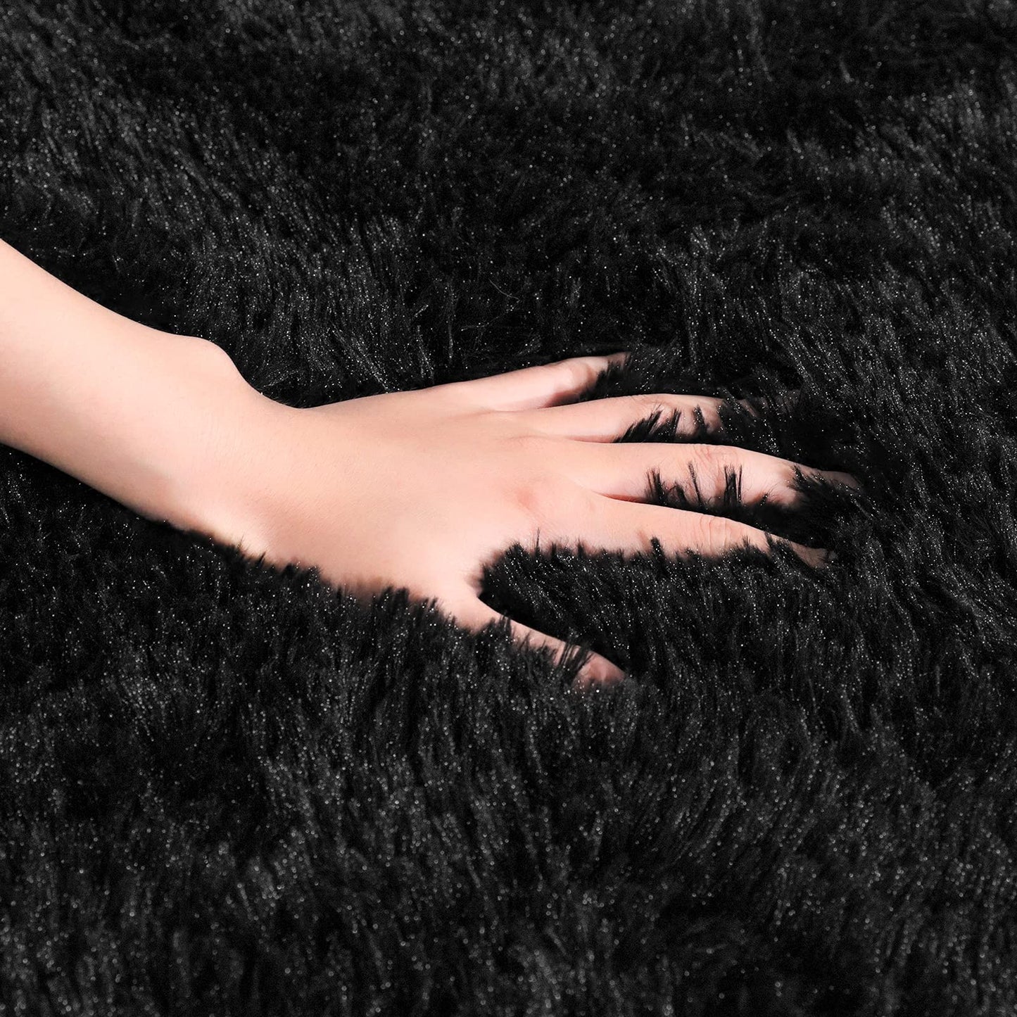 Minimalist Black Plush 3'x5' Indoor Rug