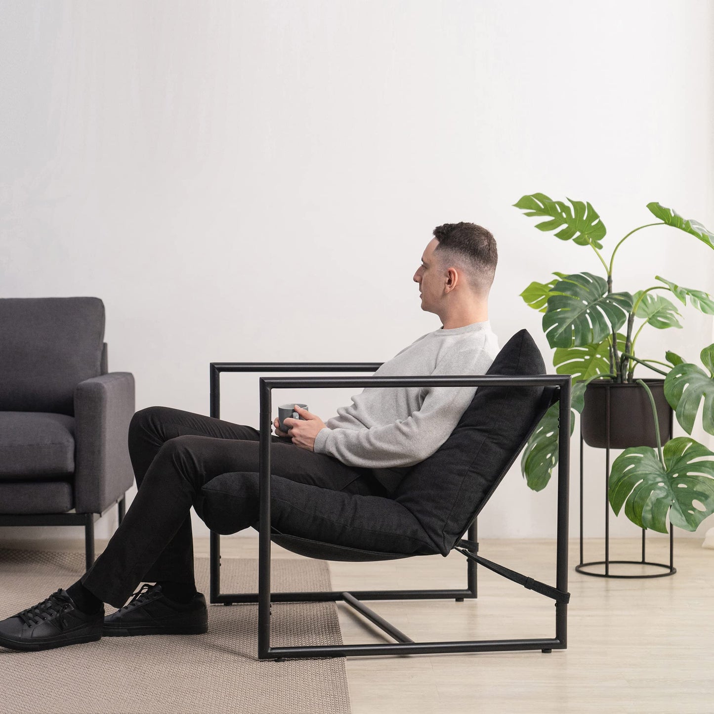 Minimalist Black ZINUS Aidan Sling Accent Chair/Metal Framed Armchair